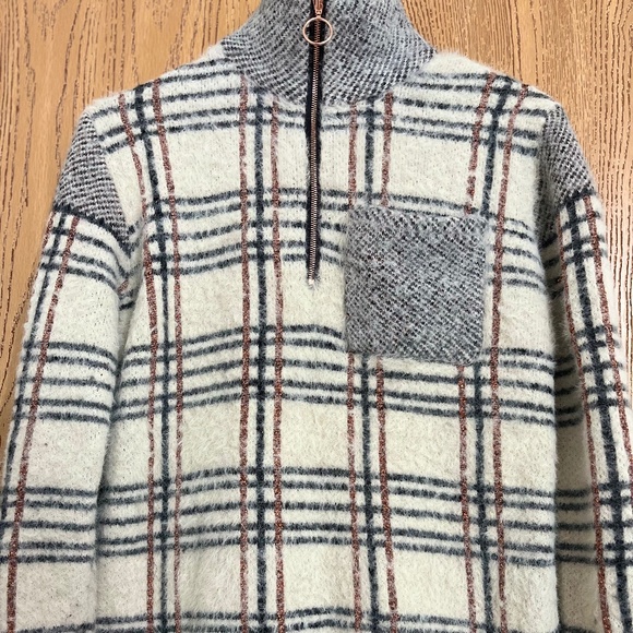 entro Women’s Ivory Multicolor Plaid Pullover Fall/Winter Casual Sweater Sz-S - Picture 3 of 9